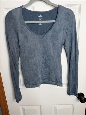 Cato Long Sleeve Scoop Neck Top - Slate Blue Floral Texture